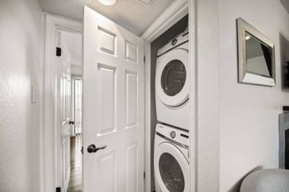 NABRO FURNISHED HOUSING IRVING 10