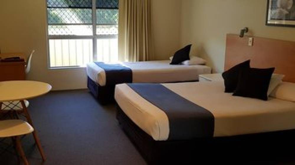 NAMBOUR HEIGHTS MOTEL 1