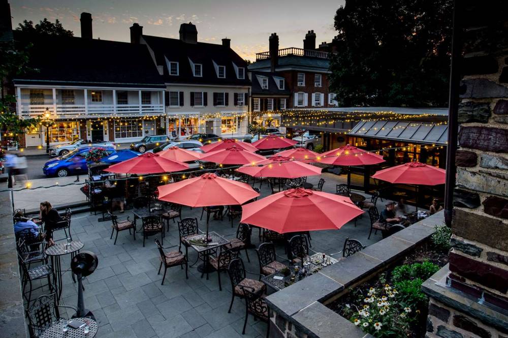 Nassau Inn 8