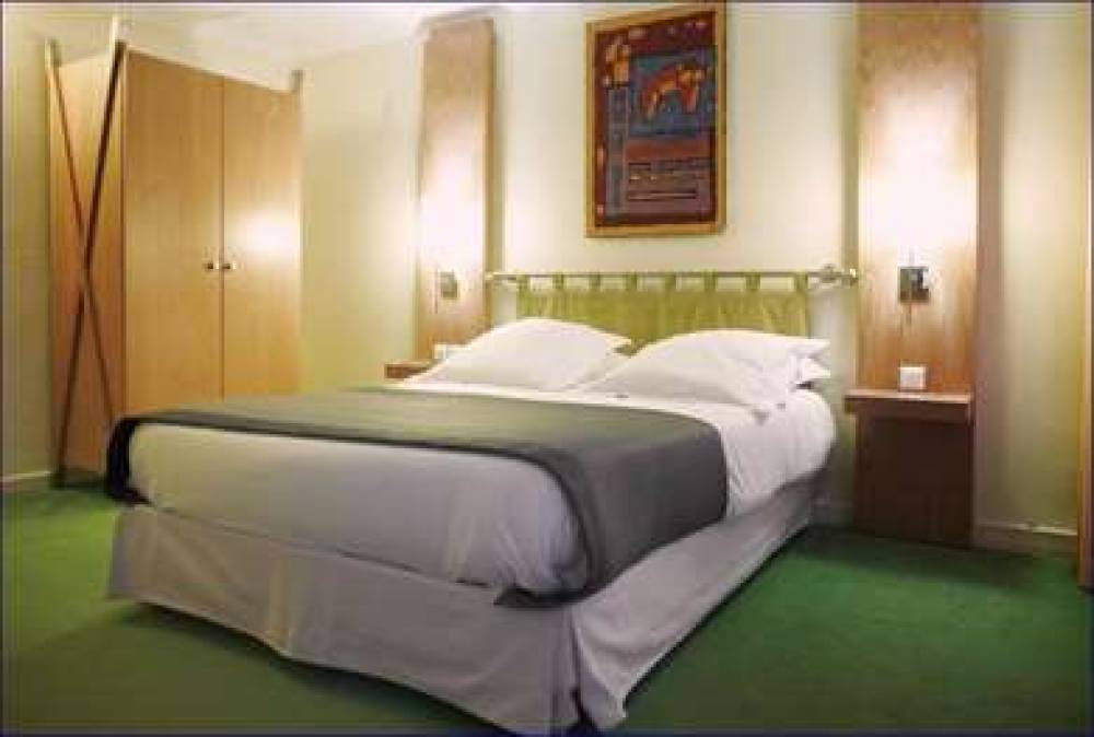 NEW HOTEL OPERA 10
