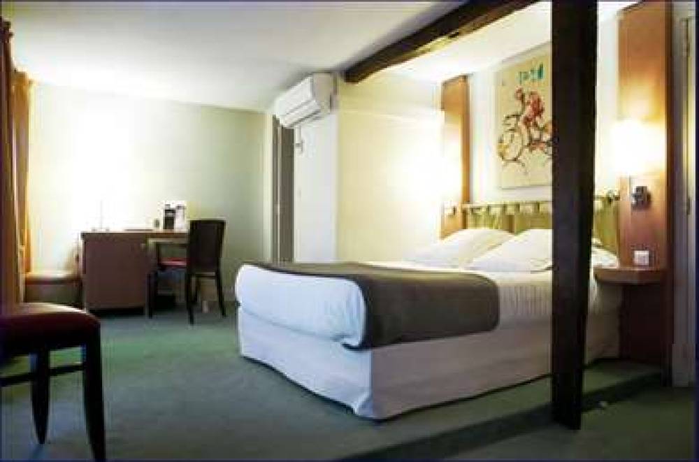 NEW HOTEL OPERA 8
