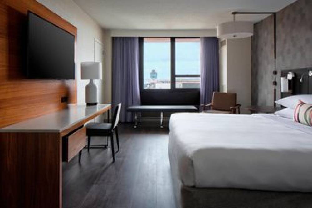 New York LaGuardia Airport Marriott 10