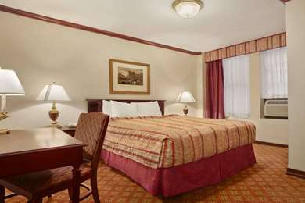 NIGHT HOTEL BROADWAY 6