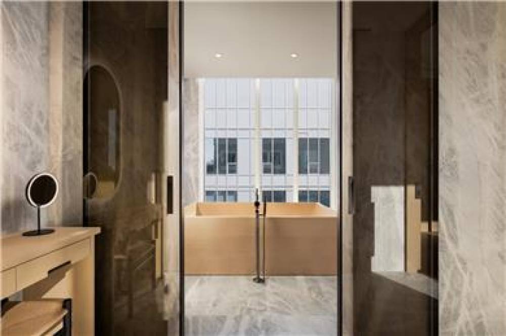 Nobu Hotel Toronto 3