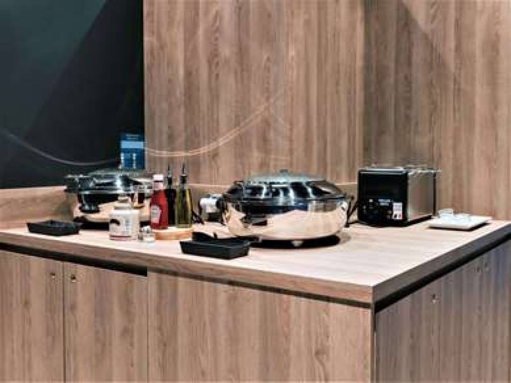 Novotel Angers Centre Gare 10