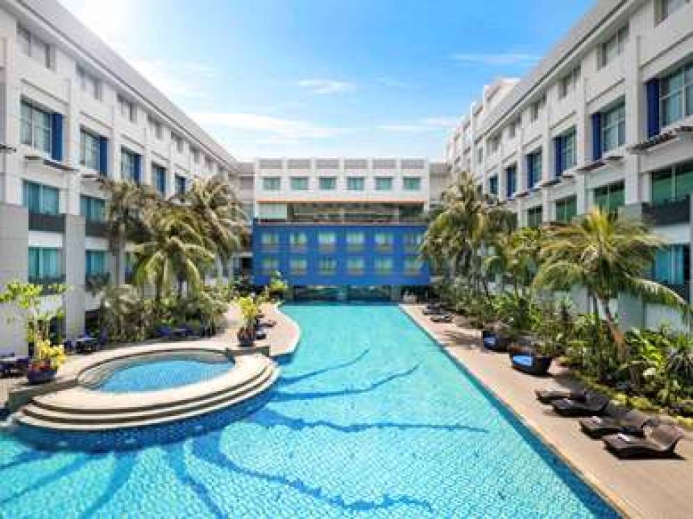 Novotel Jakarta Mangga Dua Square 1