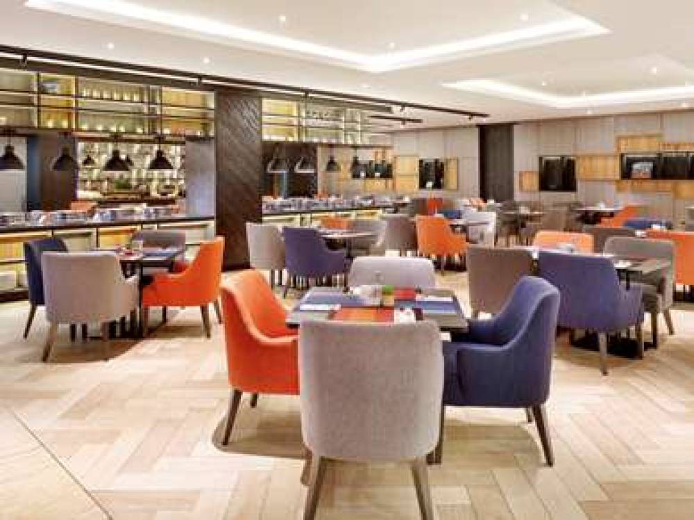 Novotel Jakarta Mangga Dua Square 10