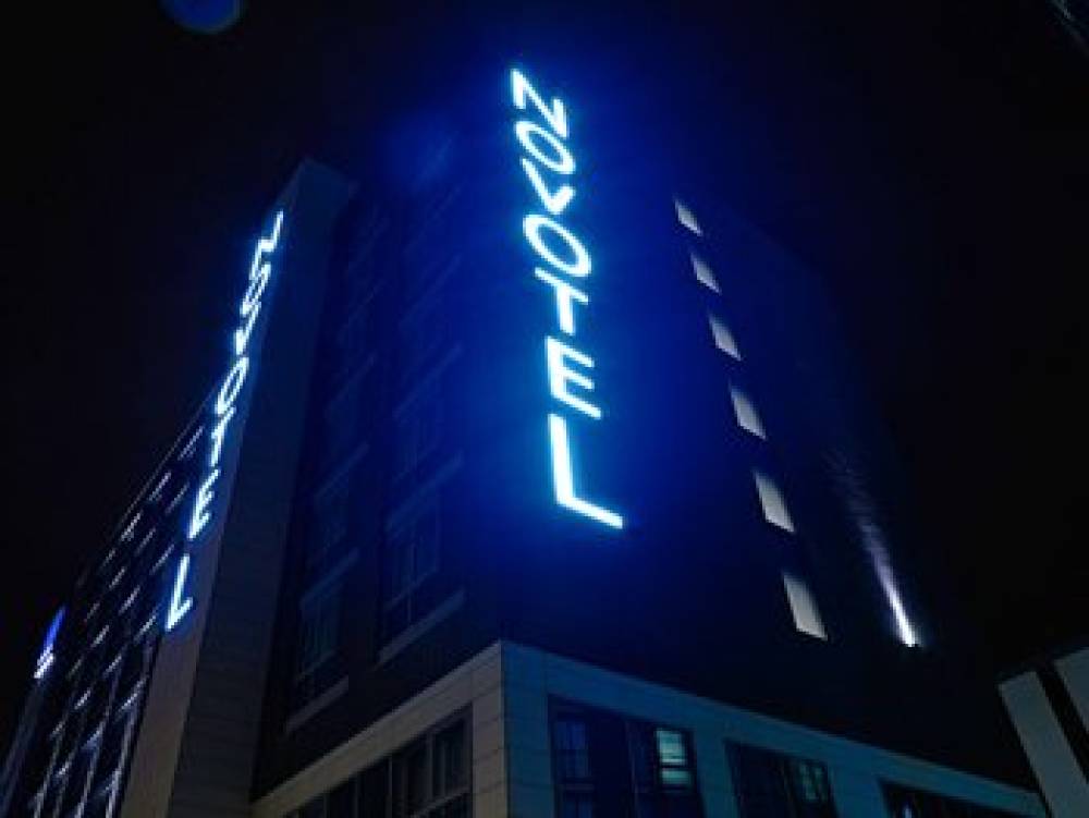 Novotel London Brentford 6