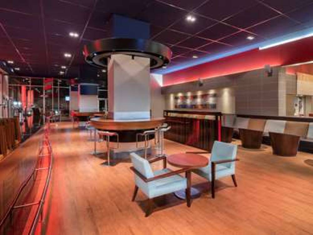Novotel London Excel 3