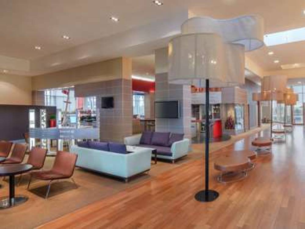 Novotel London Excel 4