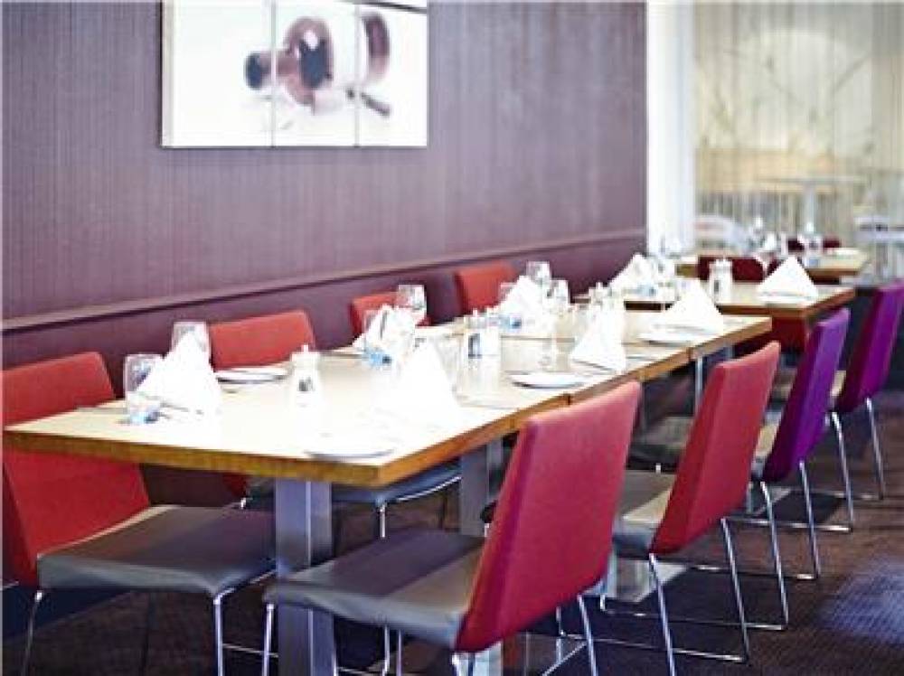 Novotel London Heathrow Airport - M4 Jct 4 10