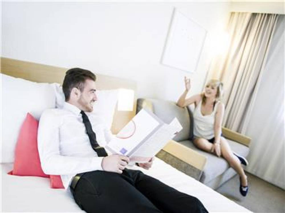 Novotel London Heathrow Airport - M4 Jct 4 4