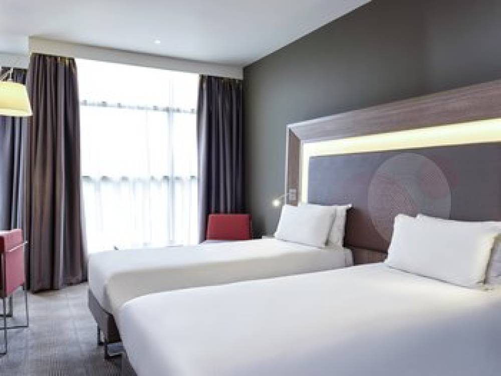 Novotel London Heathrow Airport T1 T2 And T3 5