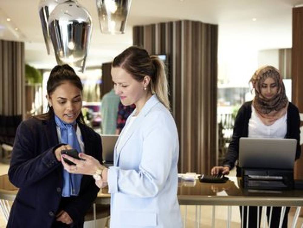 Novotel London Heathrow Airport T1 T2 And T3 2