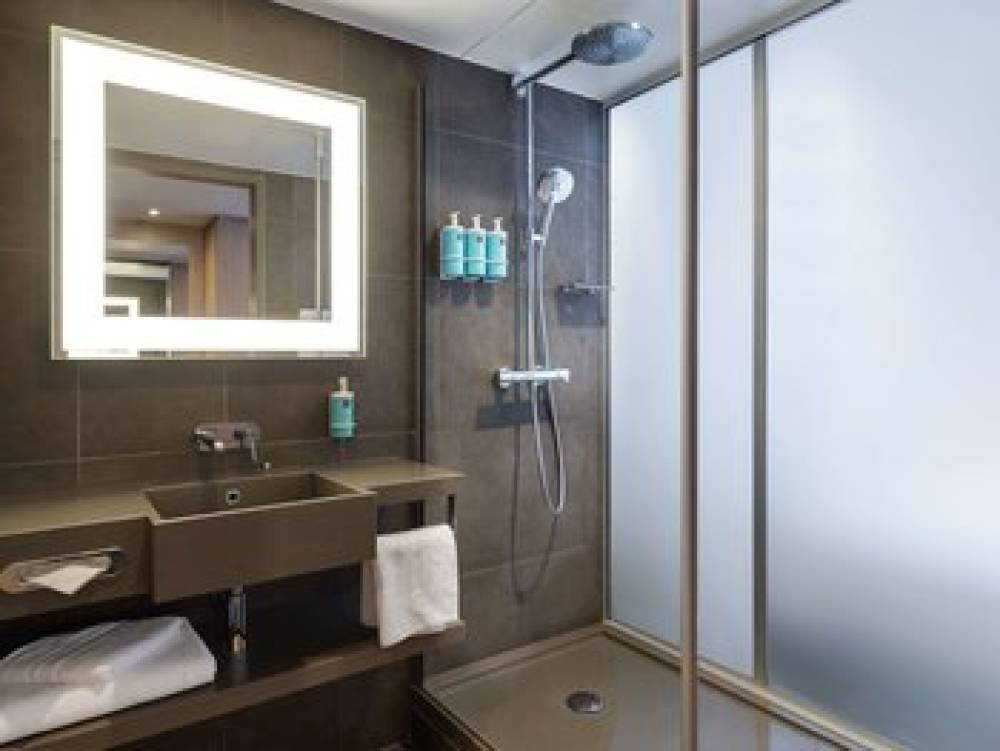 Novotel London Tower Bridge 8