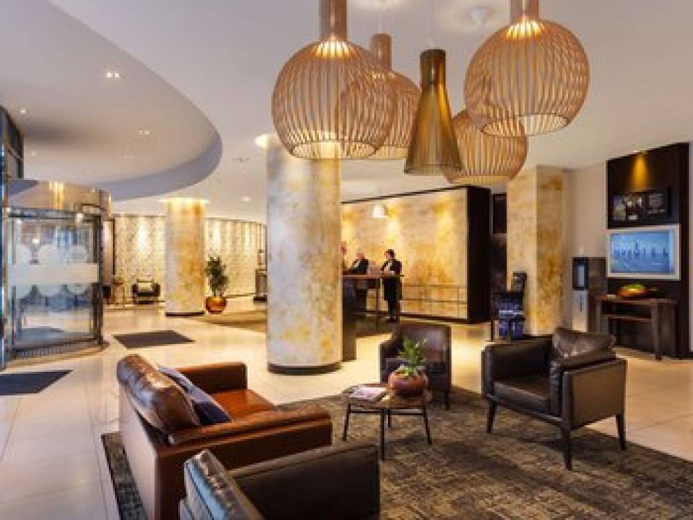 Novotel London Tower Bridge 5