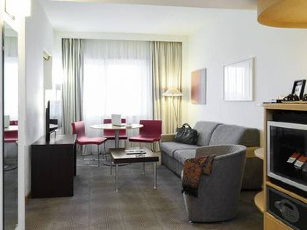 Novotel London West 9