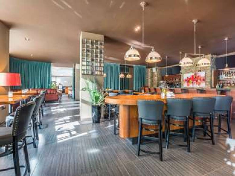 Novotel Montreal Aeroport 7