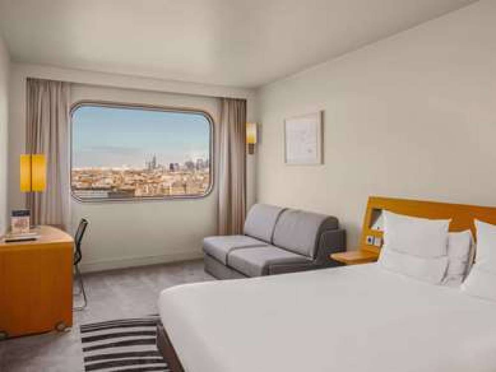 Novotel Paris Centre Tour Eiffel 8