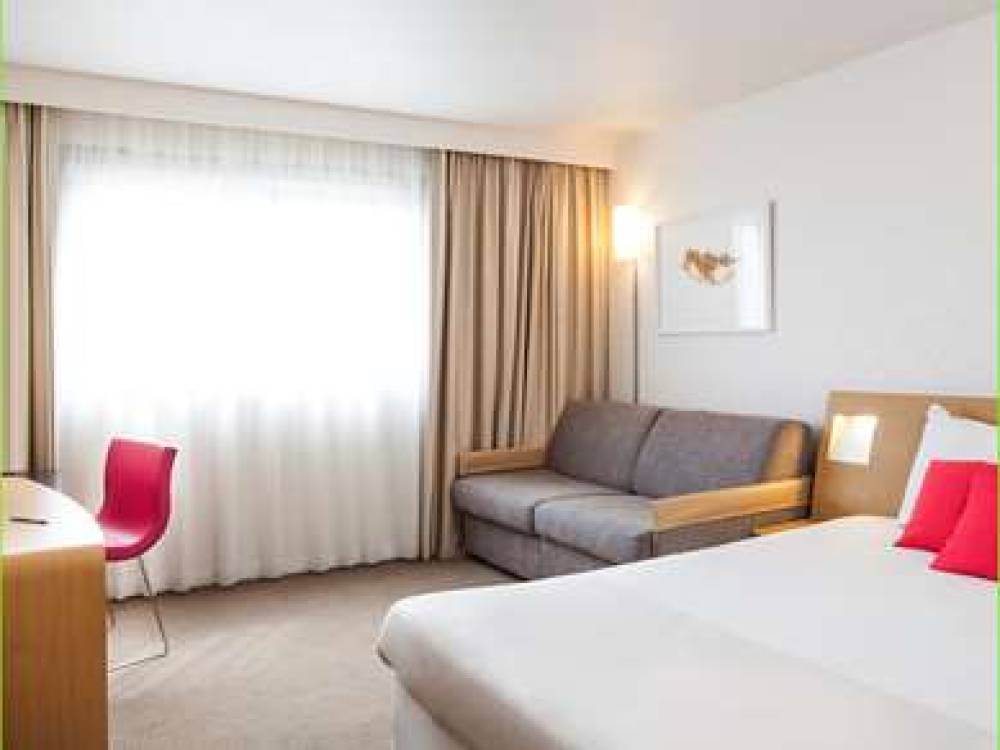Novotel Paris La Defense Esplanade 3