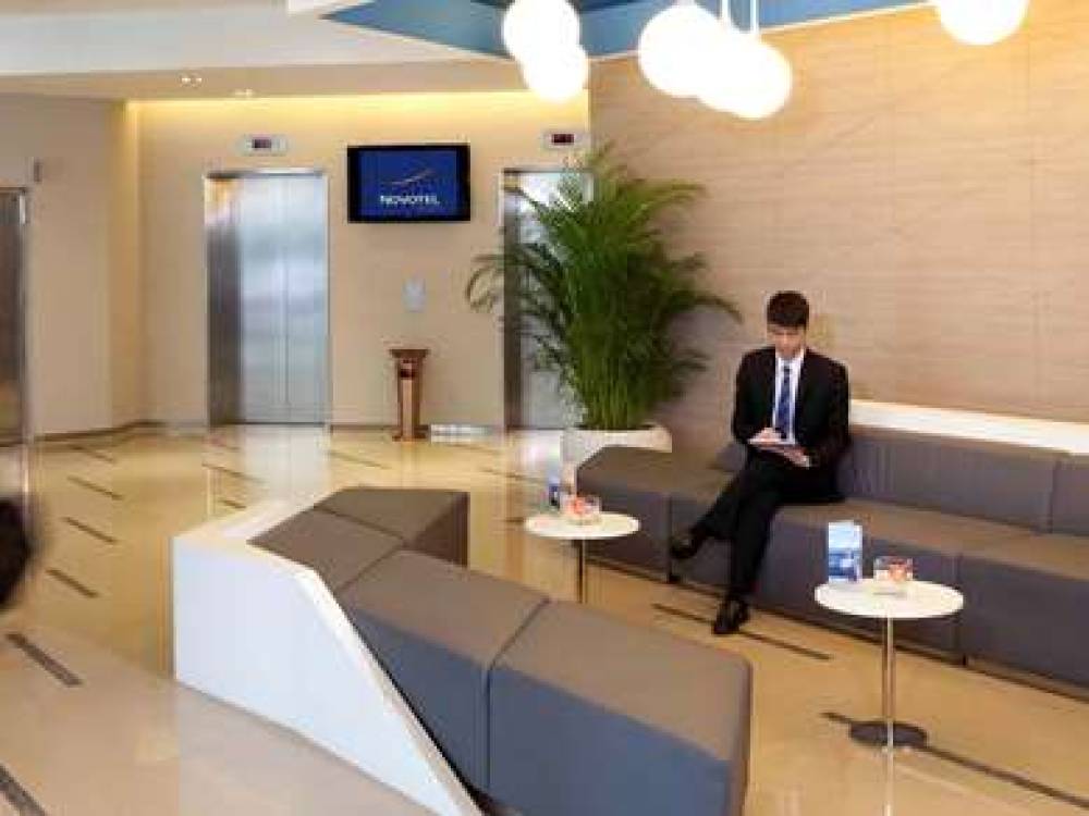 Novotel Shenzhen Watergate 1