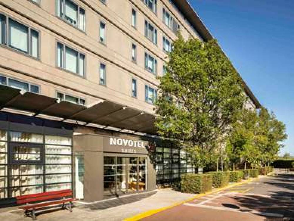 Novotel Suites Paris CDG Airport Villepinte 2