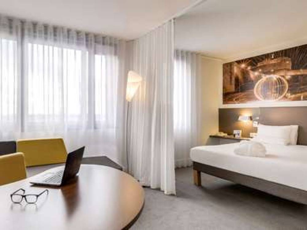Novotel Suites Paris CDG Airport Villepinte 8