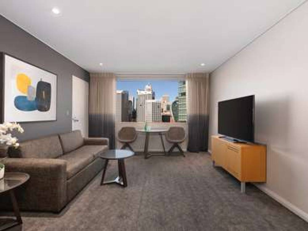 Novotel Sydney On Darling Harbour 10