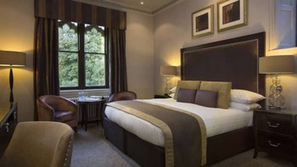 NUTFIELD PRIORY 9