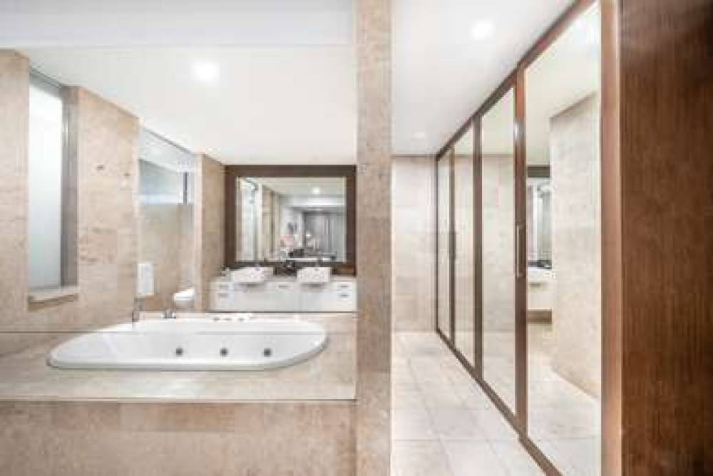 OAKS CASUARINA SANTAI RESORT 10