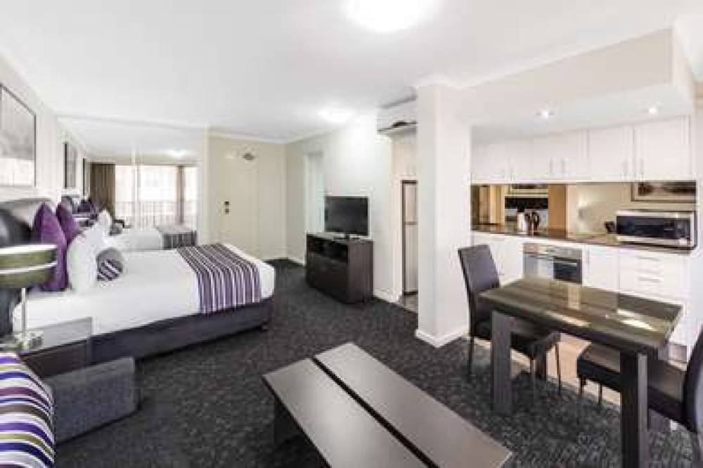 OAKS SYDNEY HYDE PARK SUITES 4