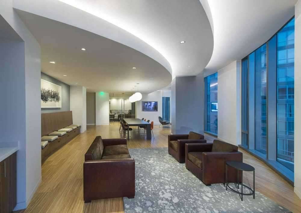OAKWOOD AT 399 FREMONT 2