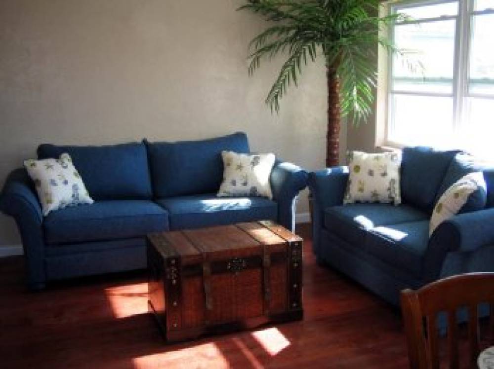 Oasis Palms Resort 6