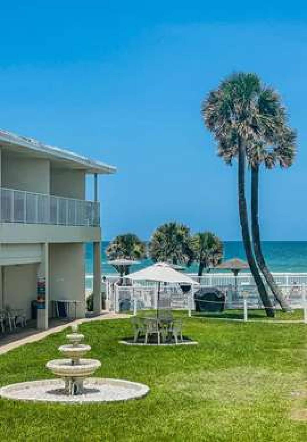 OCEAN COURT BEACHFRONT HOTEL 4