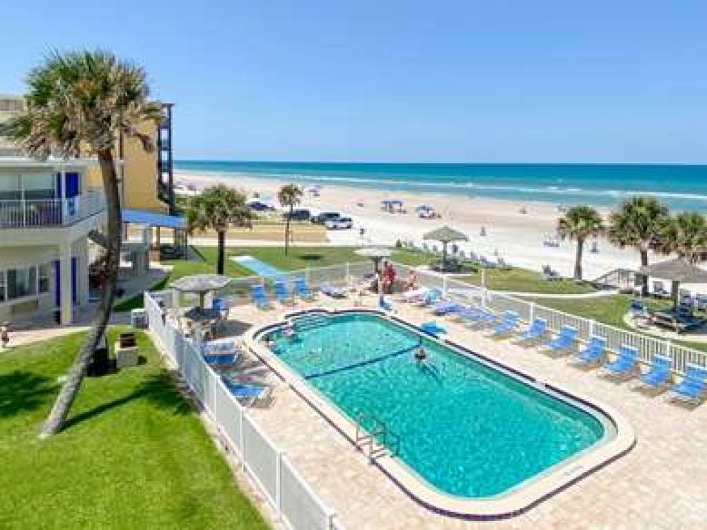 OCEAN COURT BEACHFRONT HOTEL 8
