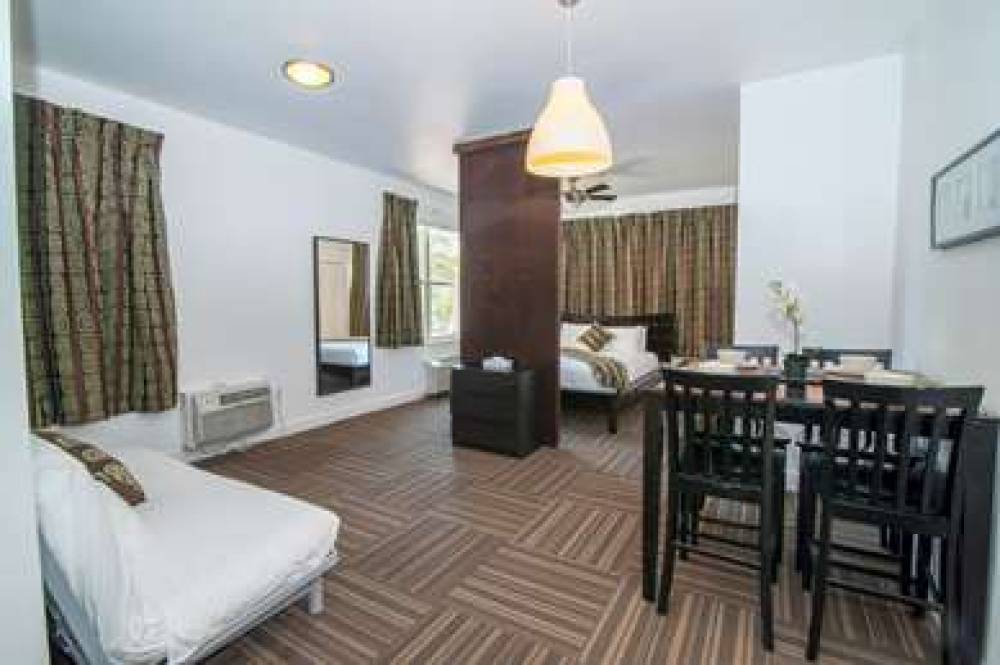 OCEAN REEF SUITES 4