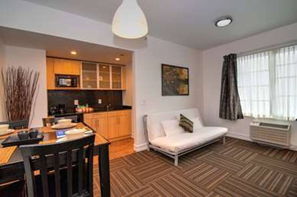 OCEAN REEF SUITES 6