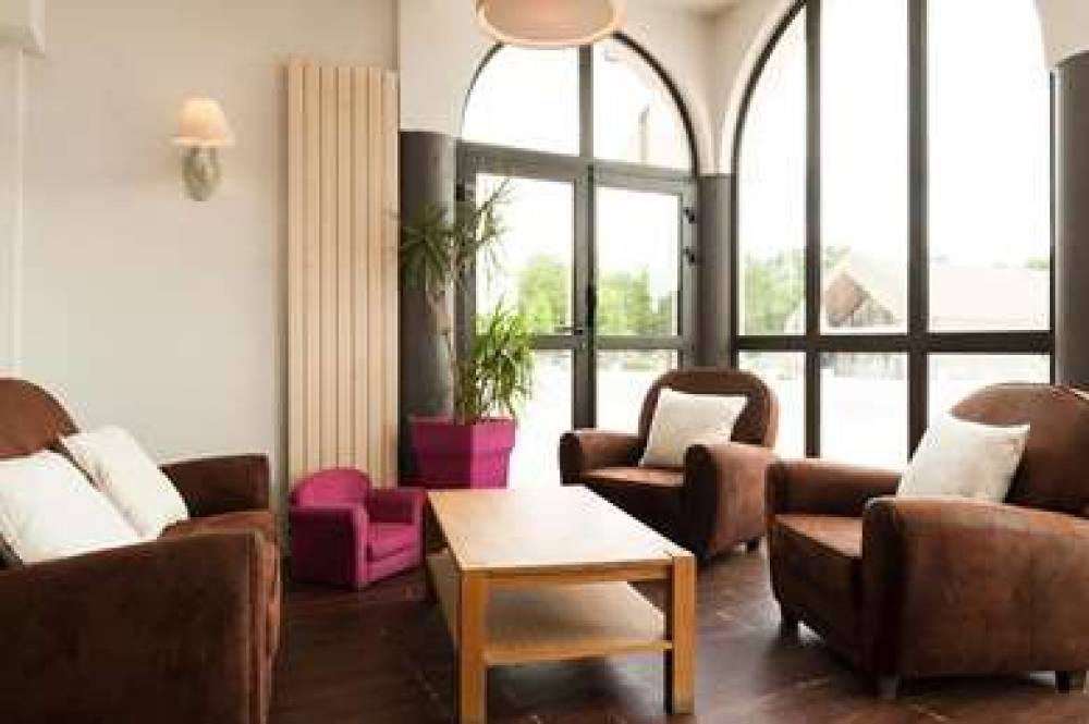 OG CITY HOTEL CHEVAL ROUGE TOURS 4