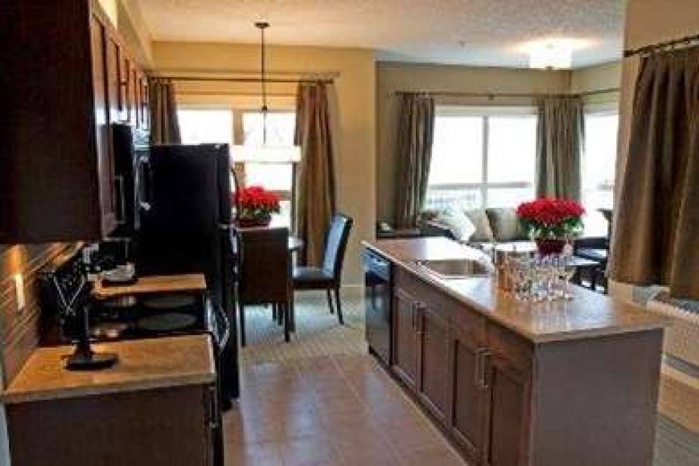 Old House Village Hotel And Spa 8