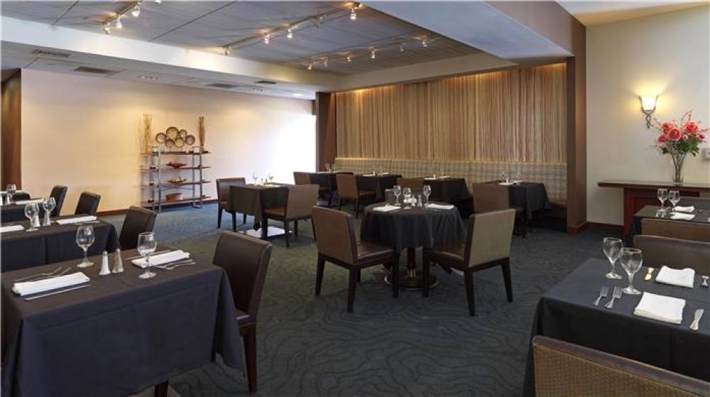 ONTARIO AIRPORT HOTEL 2