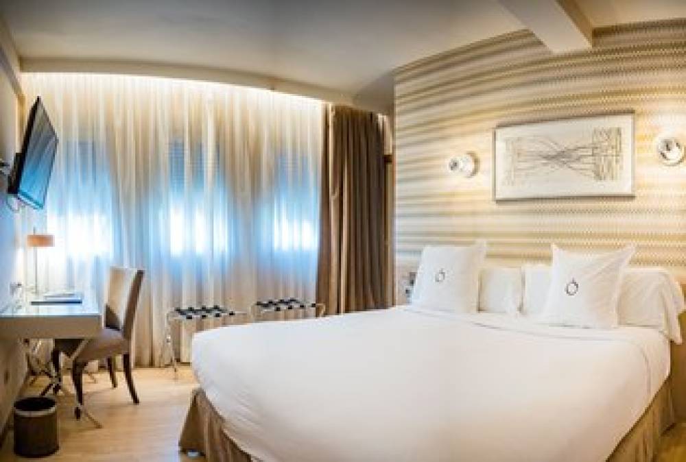 OPERA HOTEL 9