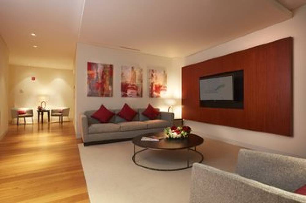 ORYX AIRPORT HOTEL TRANSITONLY 8