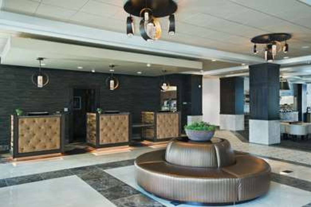 Oxford Suites Sonoma County 3
