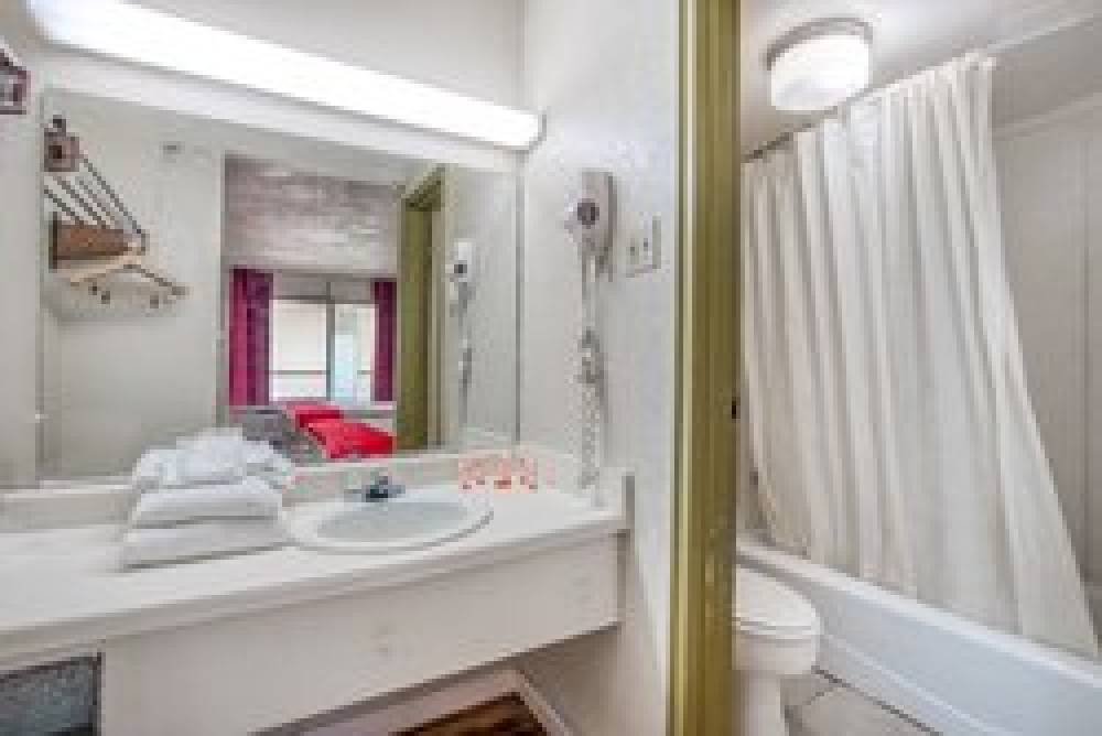 OYO HOTEL BROWNWOOD HWY 67 5