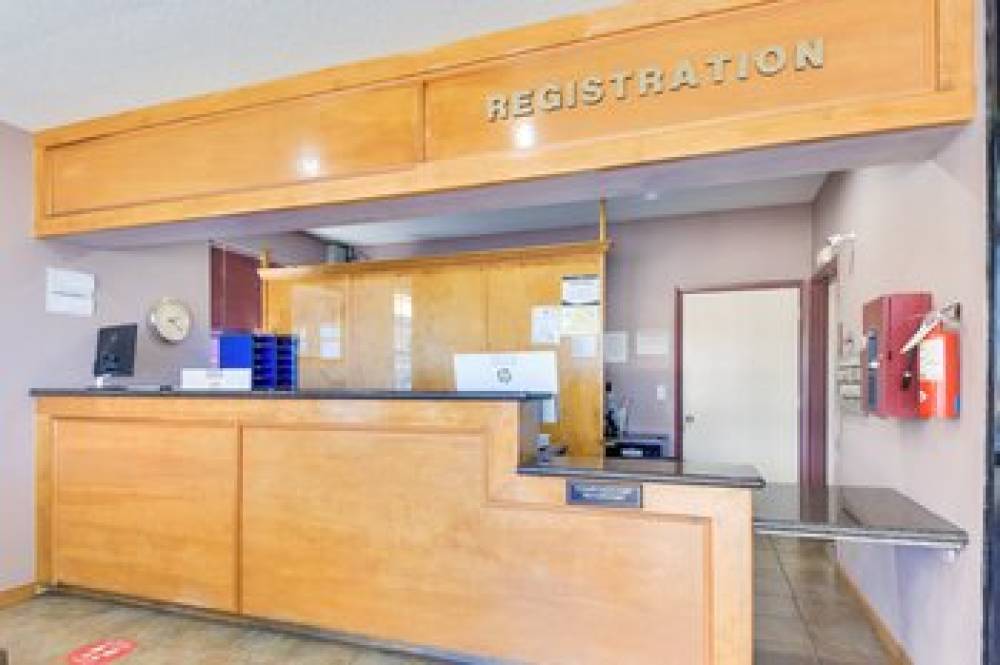 OYO HOTEL INGLESIDE 9