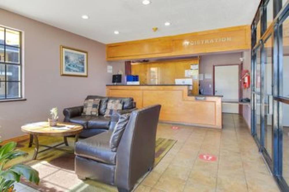 OYO HOTEL INGLESIDE 8