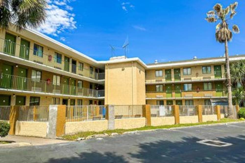 OYO HOTEL MOBILE AL I-65 9