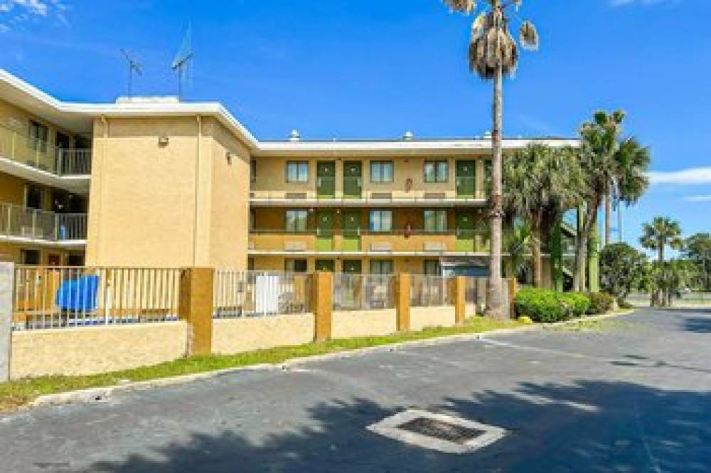 OYO HOTEL MOBILE AL I-65 2