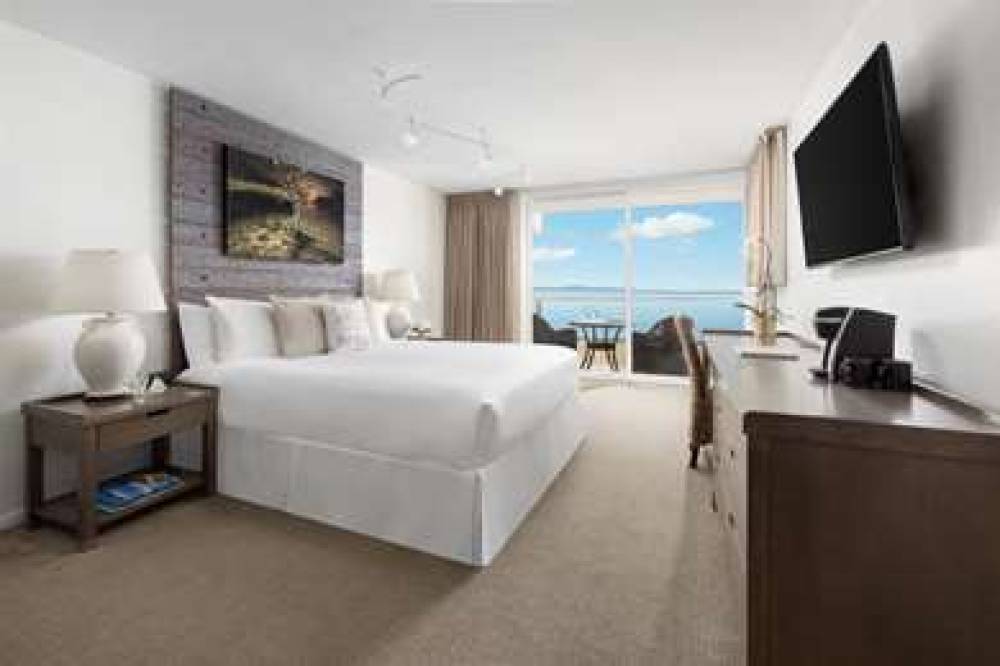PACIFIC EDGE HOTEL 10