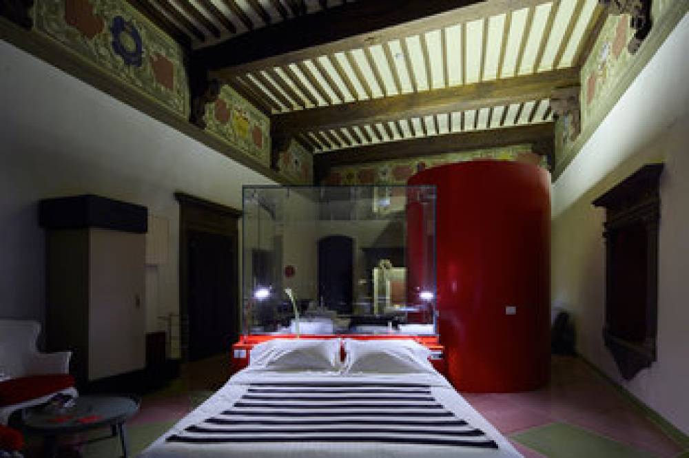 PALAZZETTO ROSSO 6